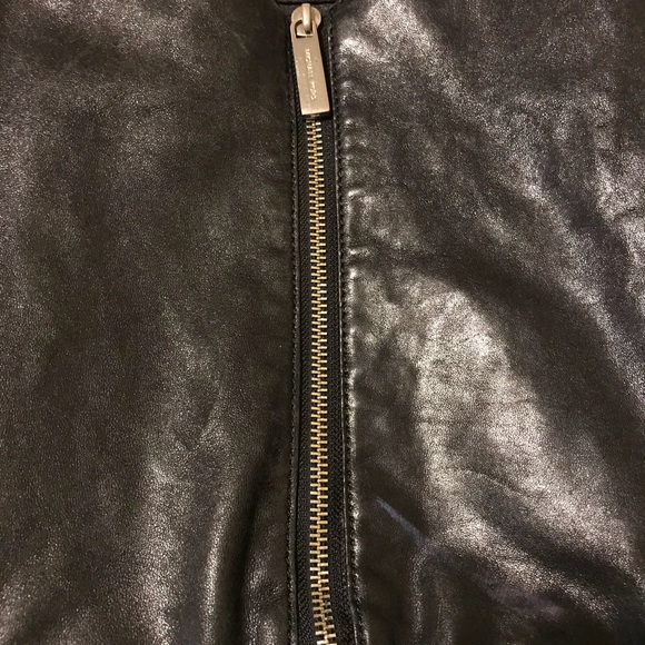 Micheal Kors Purse *SOLD* - Picture 3 of 4